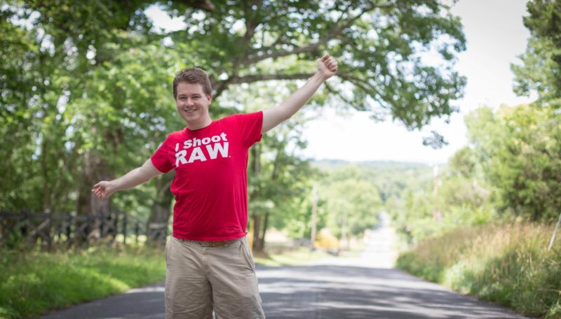 Andy Feliciotti in "I Shoot RAW" shirt