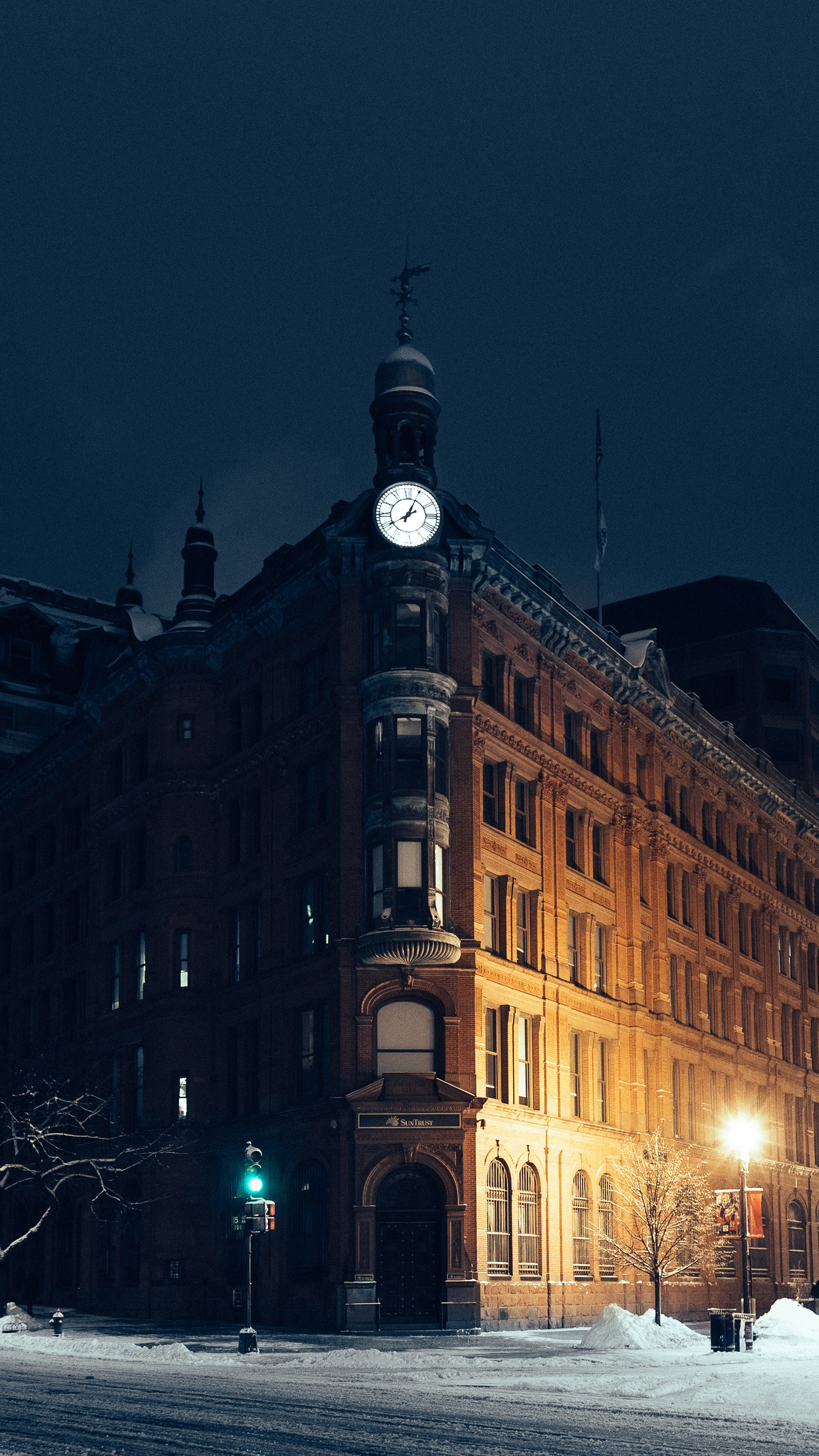 Suntrust Dc Building At Night Snowy Suntrust Dc Building At Night Snowy