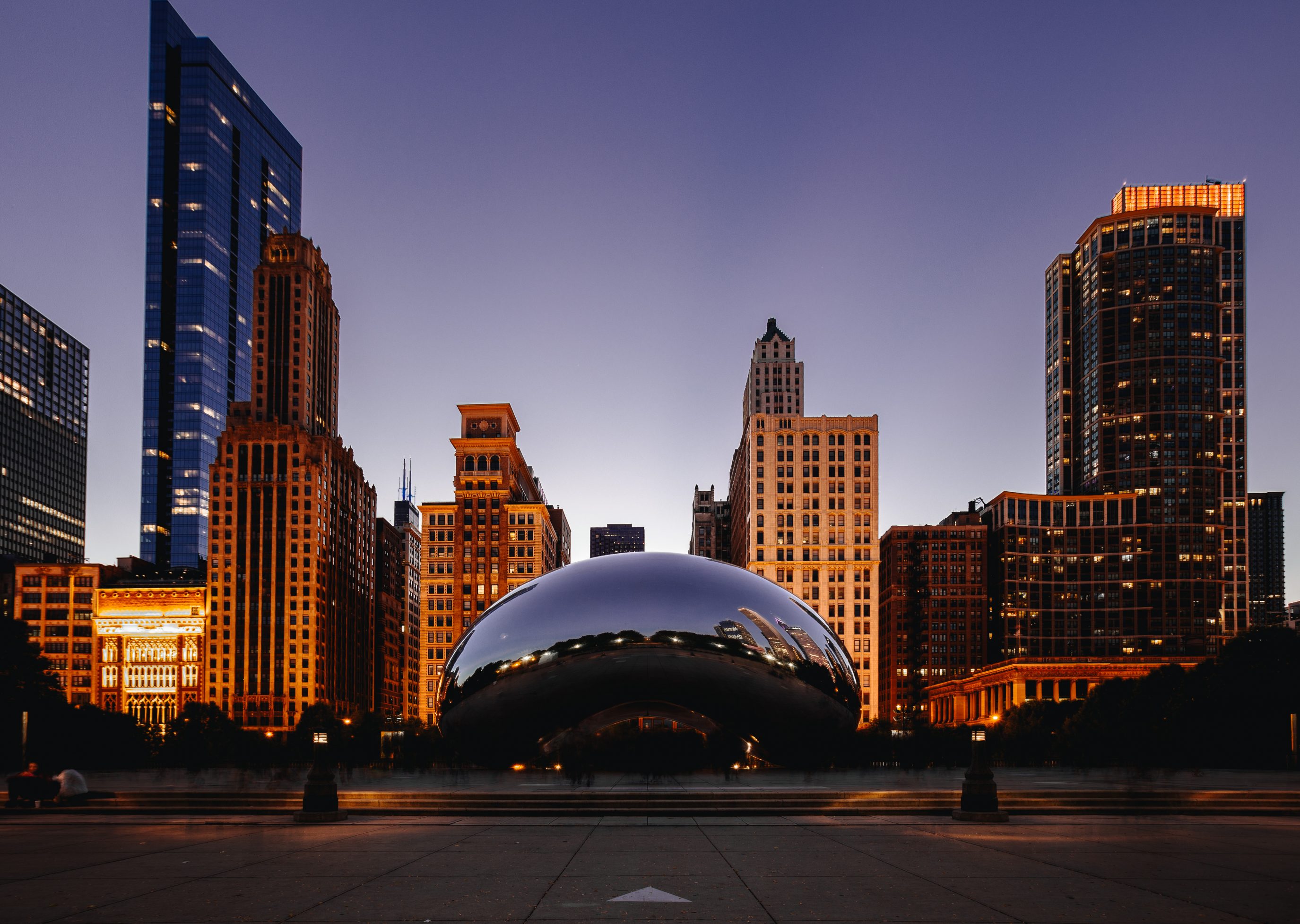 downtown chicago skyline at night