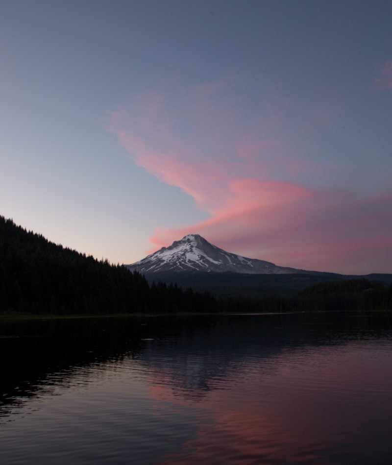 Trillium Lake sunset in Oregon