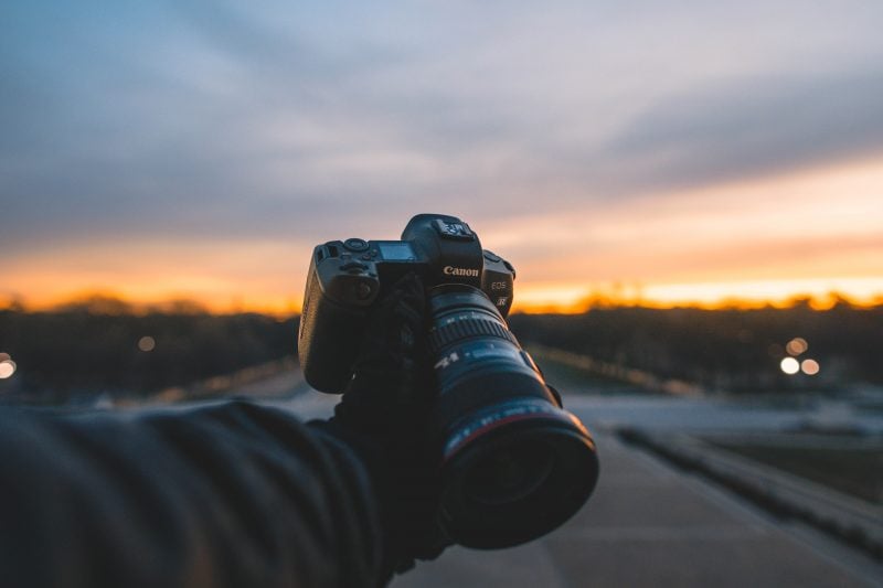 Canon Eos R Sunrise In Hand