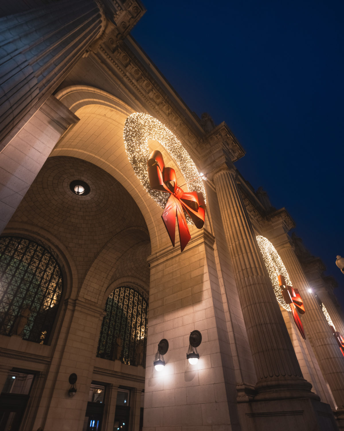 Christmas Wreaths at Union Station in Washington D.C. (Photos)