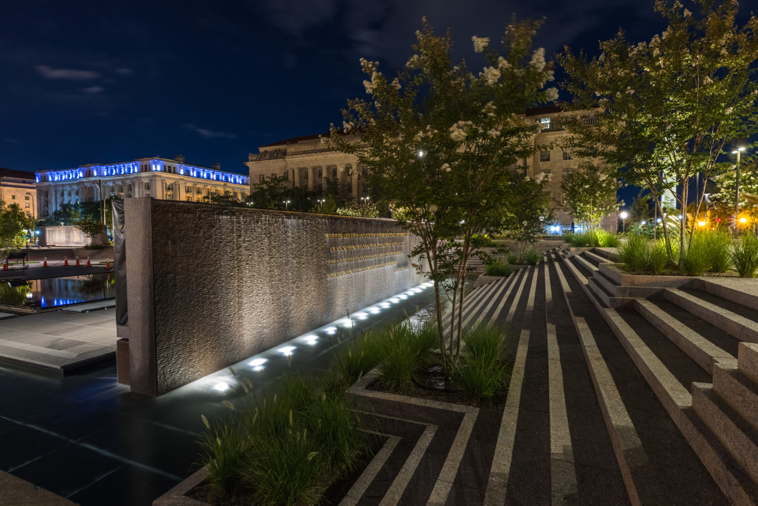 Visiting Pershing Park & WWI Memorial in Washington DC (Photos)