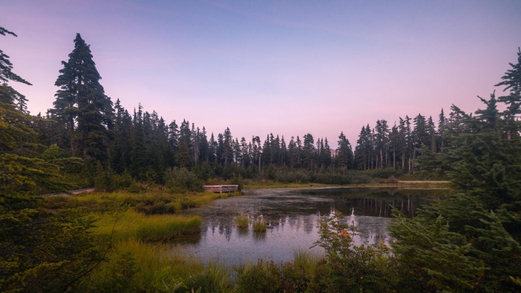 View of the northern viewpoint from the southern viewpoint at Picture Lake in Washington