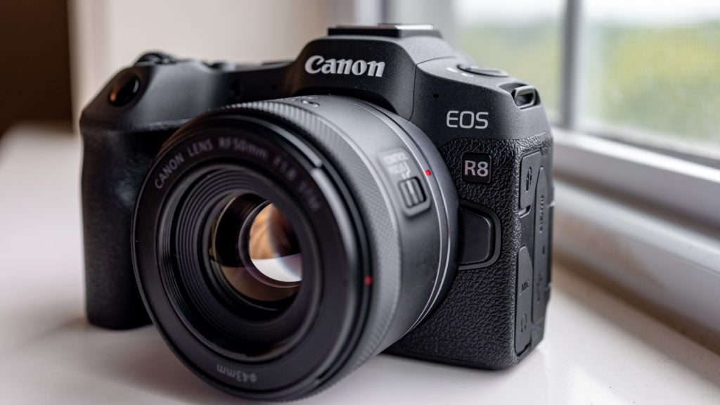 Canon EOS R8 Body