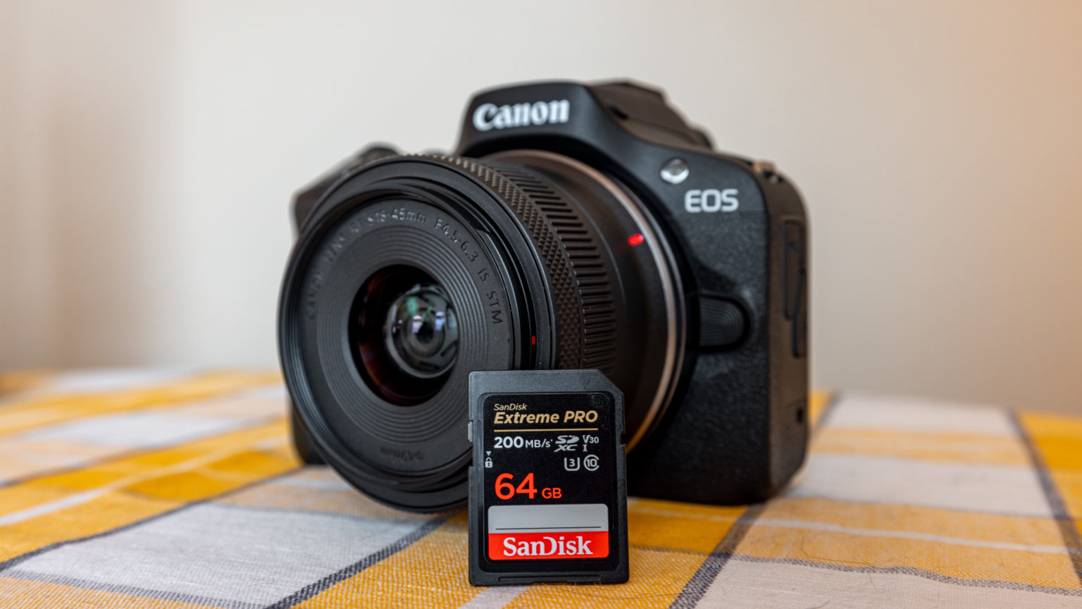 Best Memory Cards for Canon EOS R100 (Top SD Card Picks)
